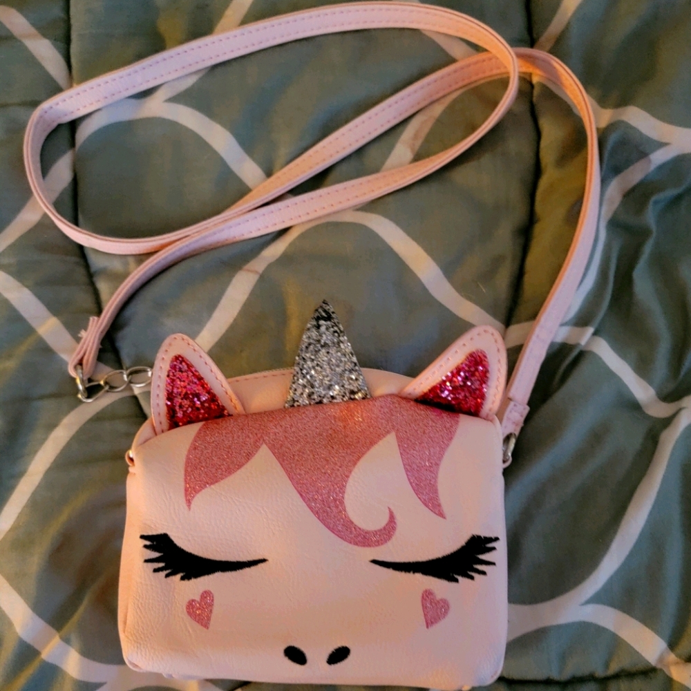 OMG Accessories Unicorn Purse (NWOT)